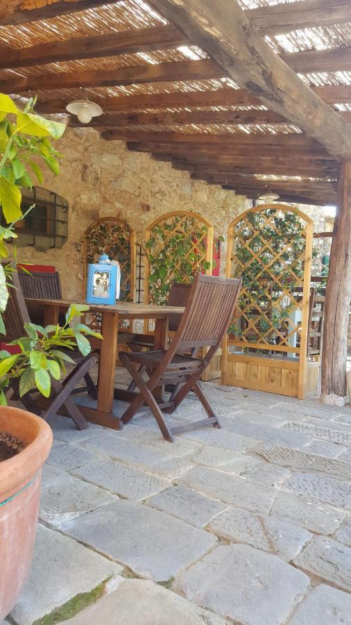 La Corte Del Falco بييفي أنييفولي المظهر الخارجي الصورة